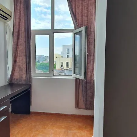 Apartment City Center Majestic Studio